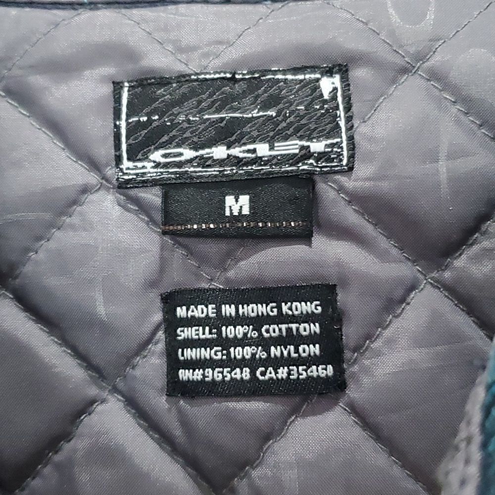 Oakley mens Quilted Teal/ Black Flannel Jacket, size Medium - Picture 3 of 4